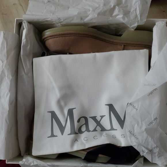 MAXMARA CASHMERE BAKER COMBAT BOOTS - Picture 6 of 7